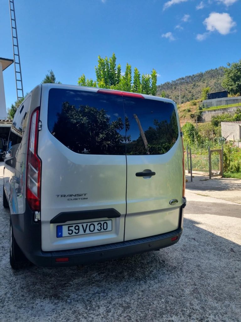 Ford Transit Custom 9 lugares