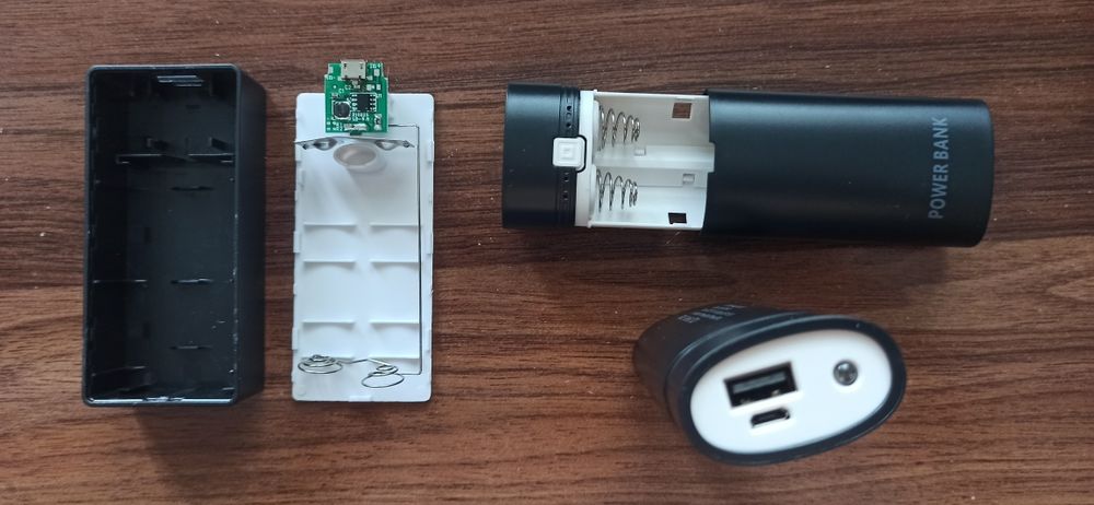 Корпуси для повербанку 21700