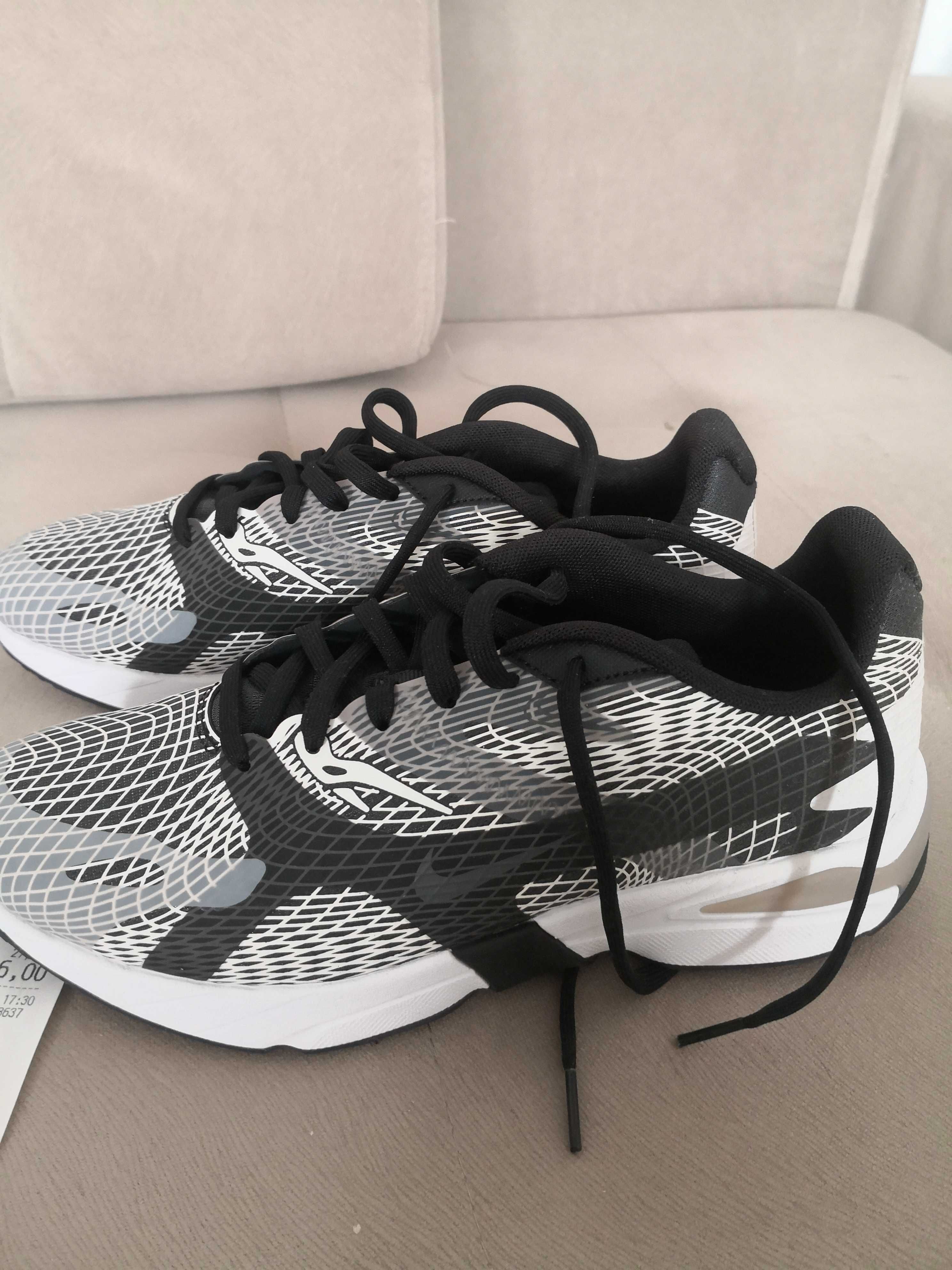 Nike Ghoswift 41 cm