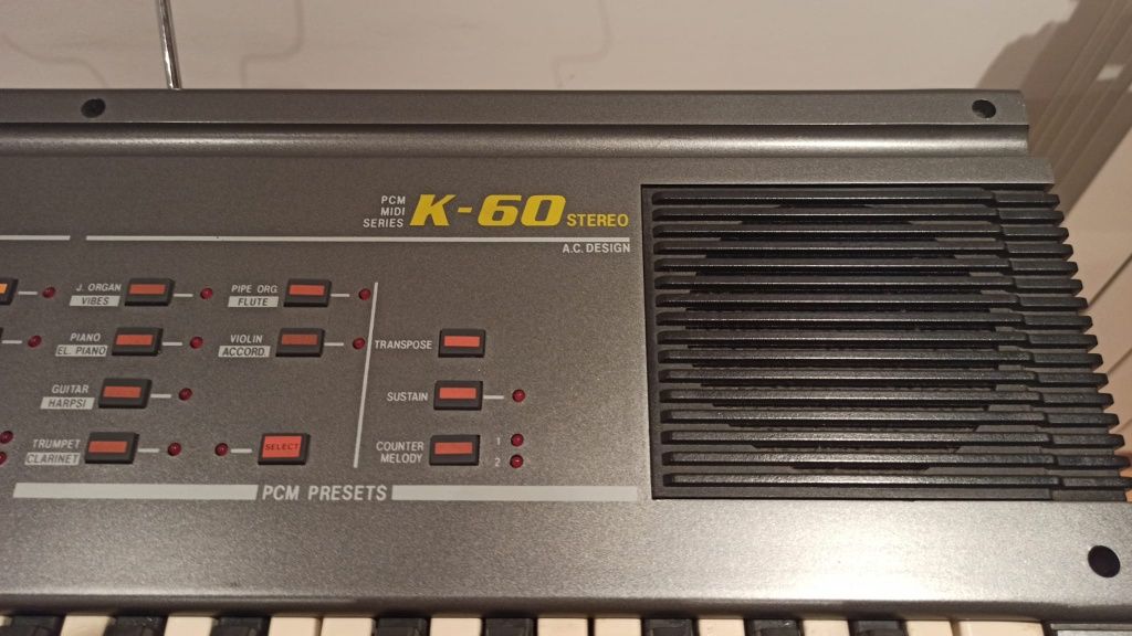 Teclado/Órgão Eletrónico KEYTEC K-60 Stereo