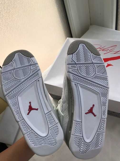 Jordan 4 Retro White Oreo 42
