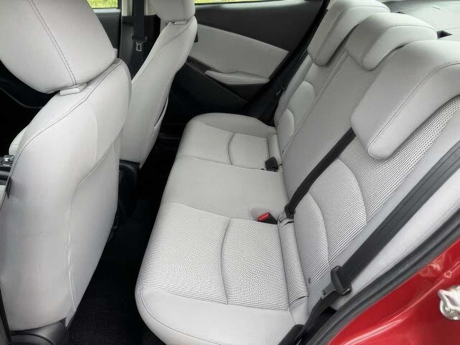 Toyota Yaris LE      2019