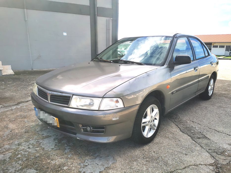 Mitsubishi Colt 1.3 (Gasolina/Ar condicionado) de 2001