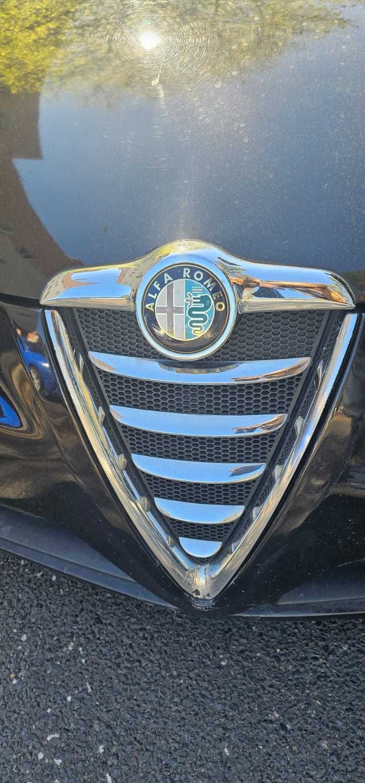 Grill przedni scudetto Alfa Romeo GT