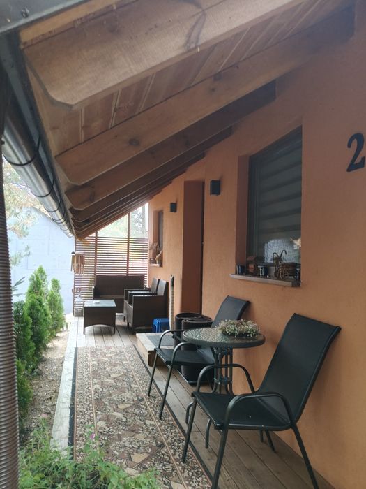 Domek nad jeziorem