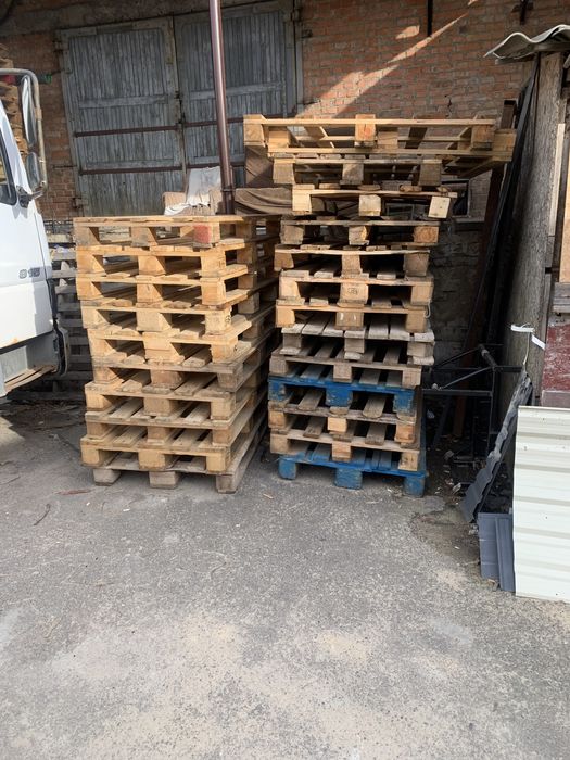 Піддон деревяний . Піддони