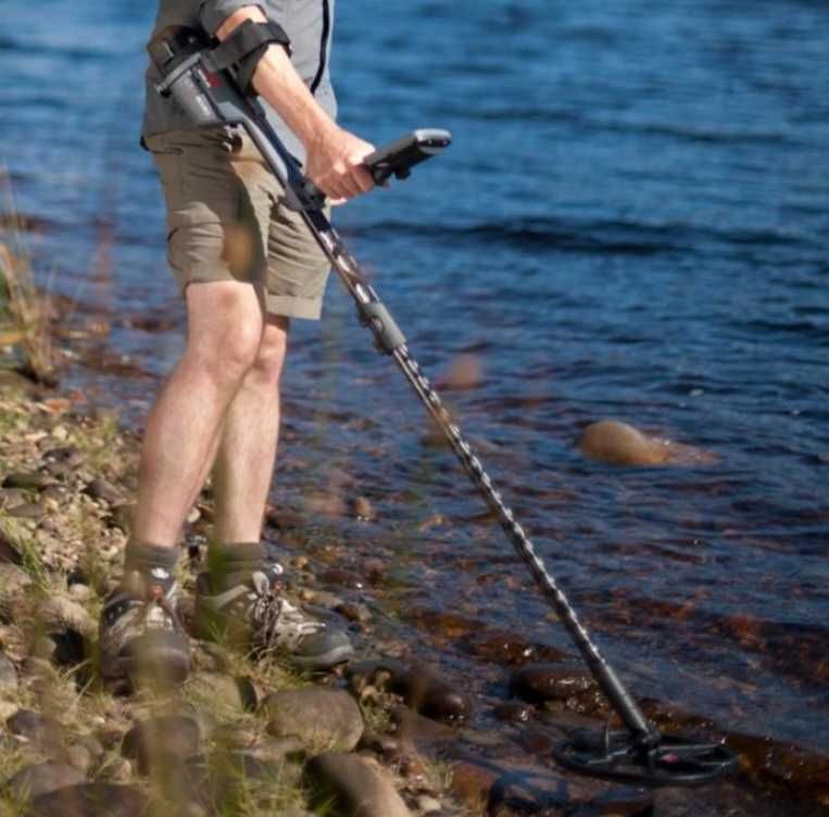 Пошук  загублених речей металошукачем  під водою  аренда прокат