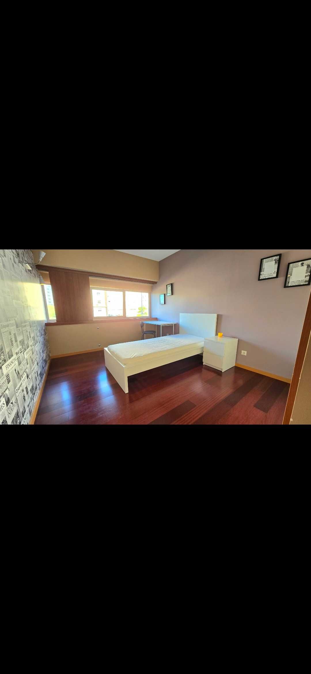 Quarto disponível na Alta de Lisboa