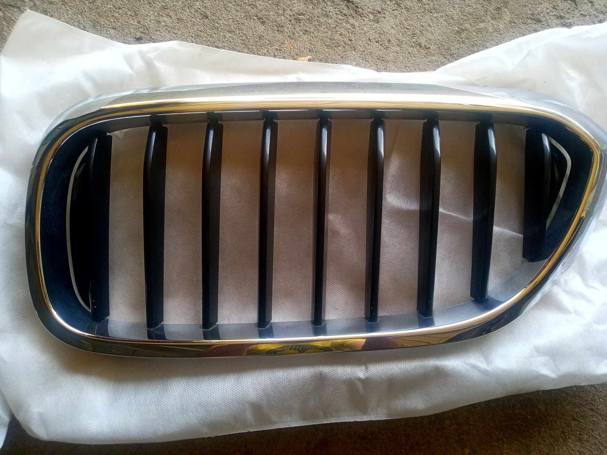 Grelhas do parachoque da frontal BMW g30 em cromado