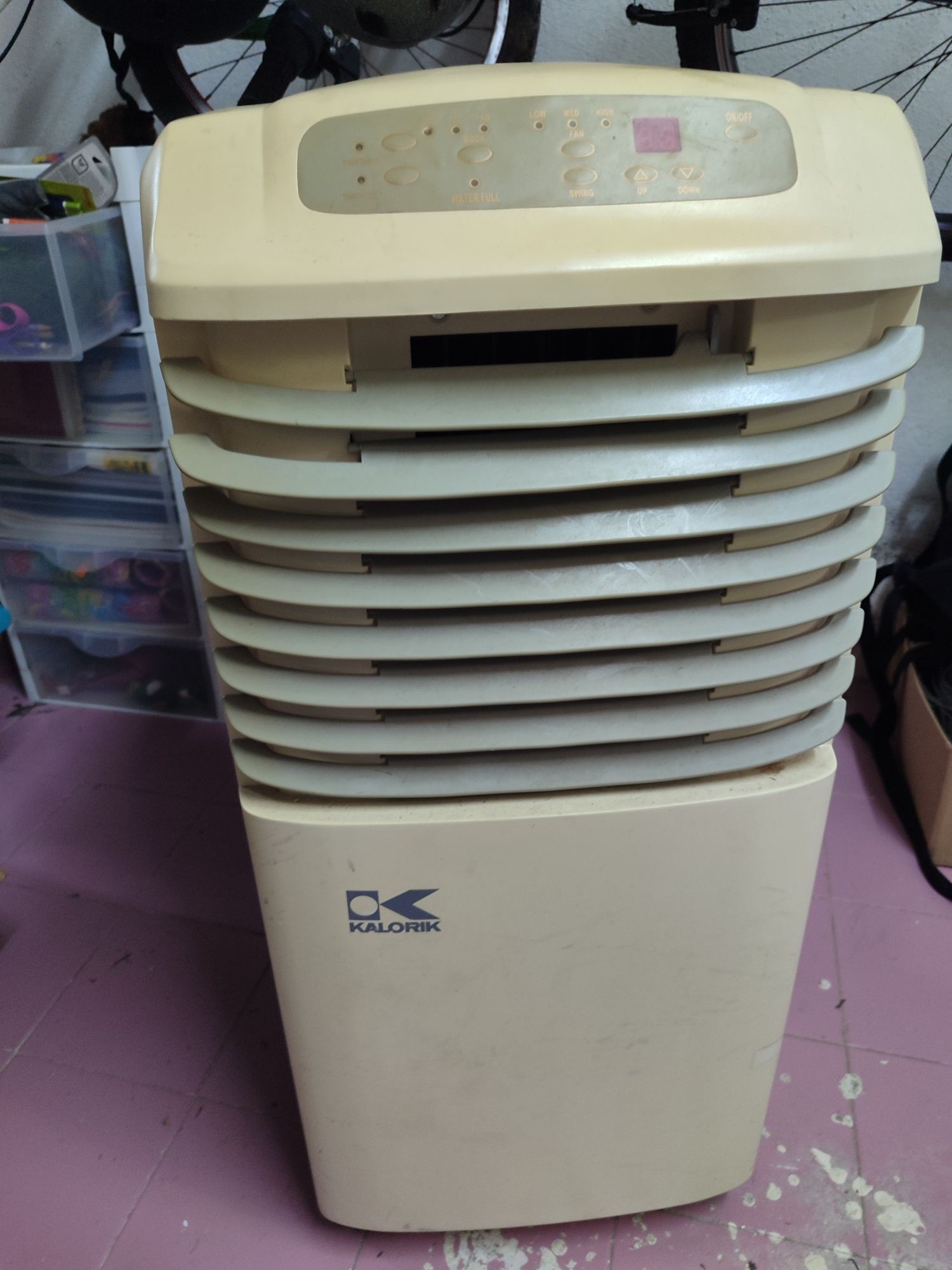 Vendo ar condicionado portátil praticamente novo