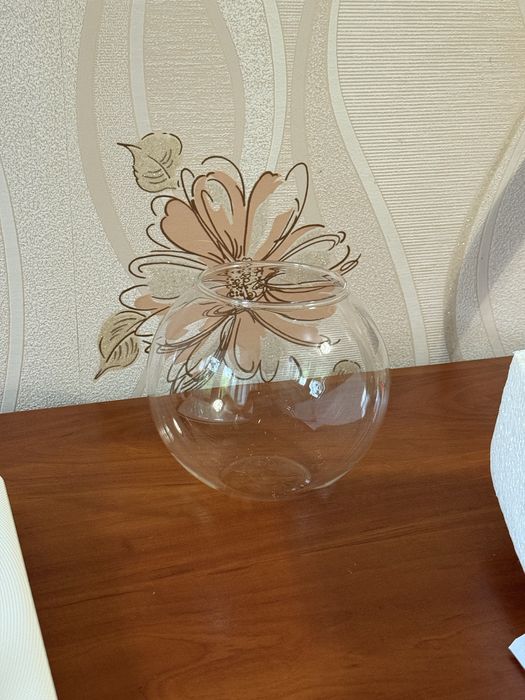 Стеклянная ваза, шар-аквариум