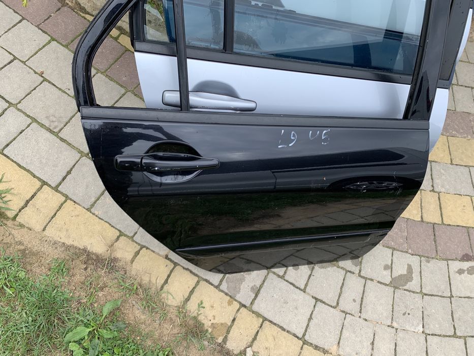 Двер ланцер 9 задняя правая левая дверка lancer IX права ліва задня