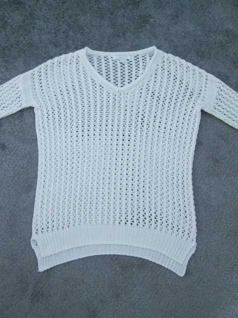 Biały ażurowy sweter oversize
