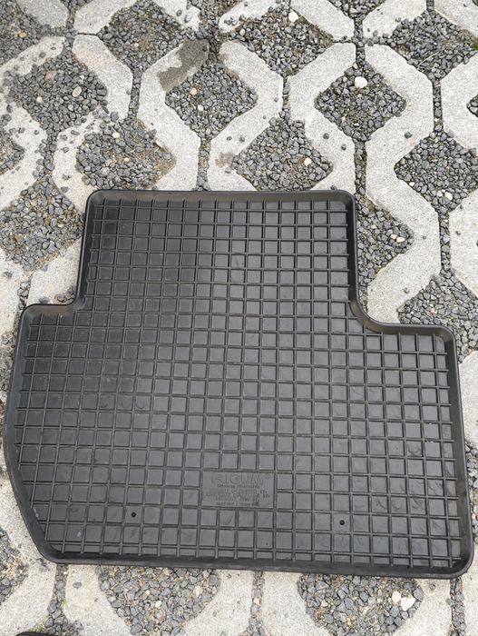 Sprzedam Dywany od Mitsubishi Outlander