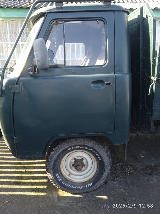 Продам Бортовий Уаз