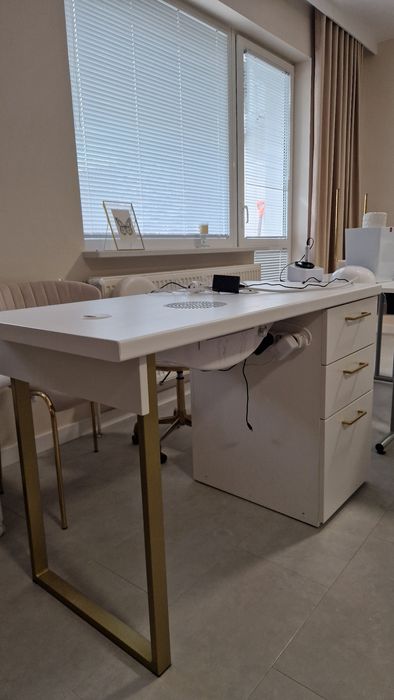 Biurko do Manicure z pochłaniaczem Afinia