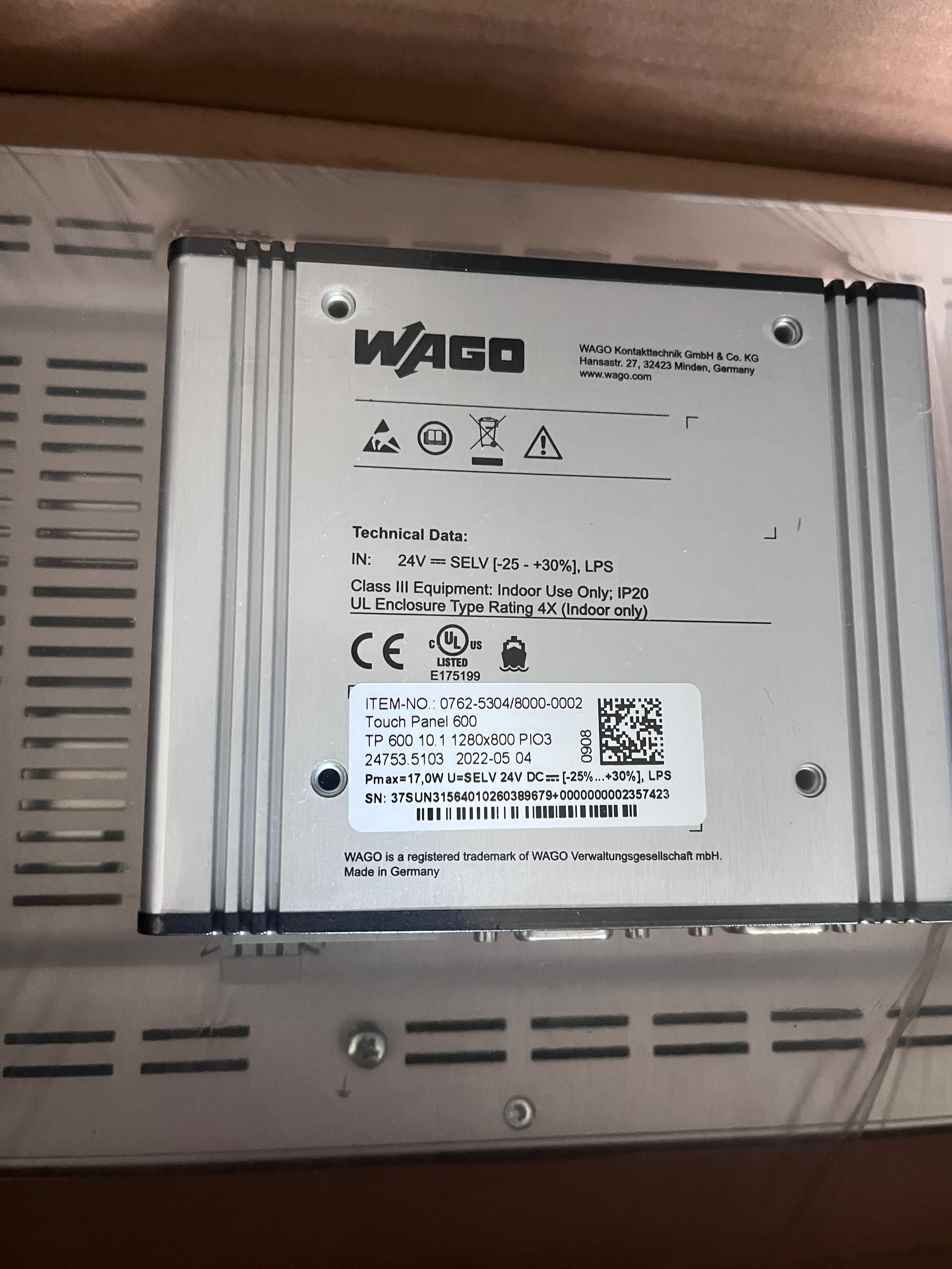 WAGO sterownik i panel operatorski pojemnosciowy 10" HMI + PLC TP600