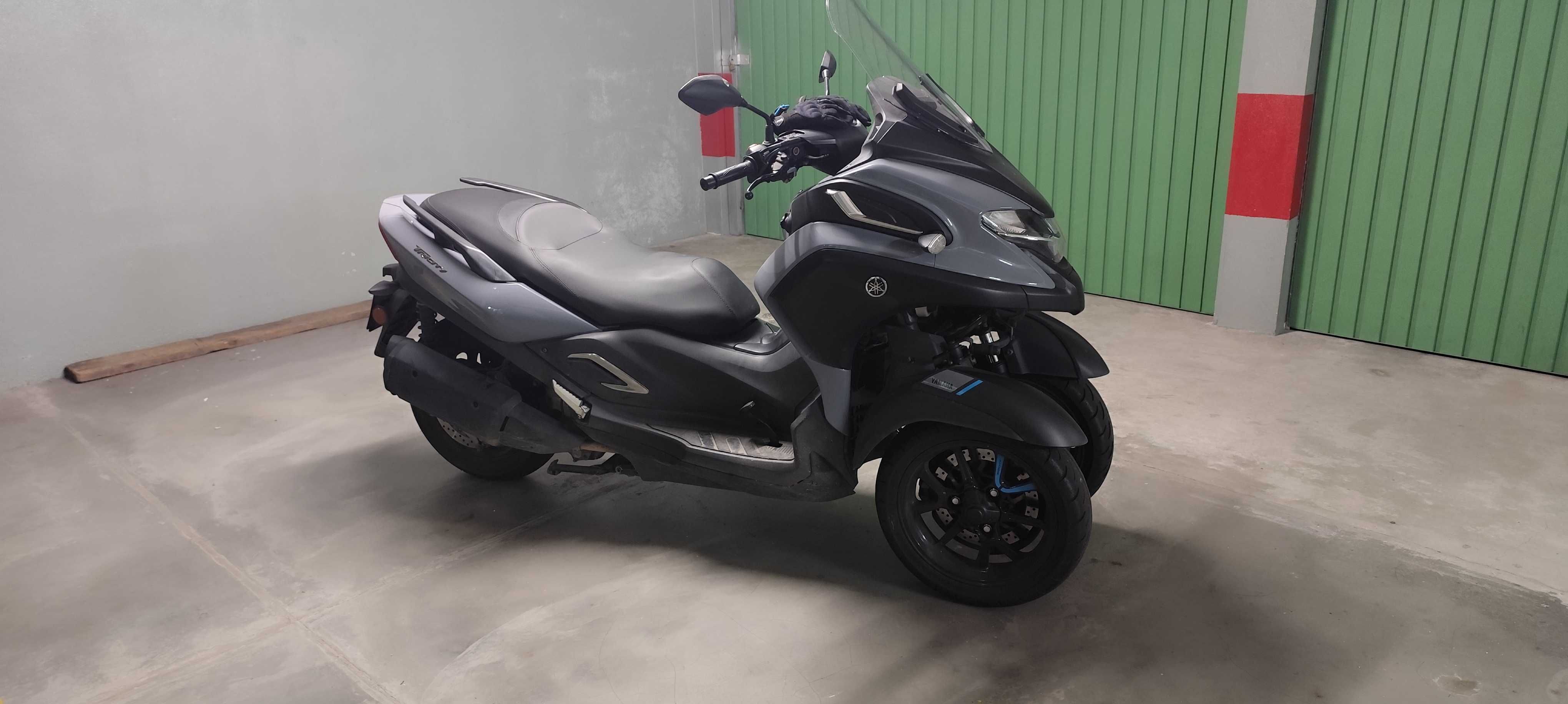 Yamaha tricity 300