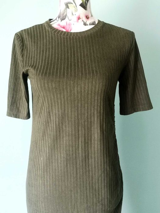 NOWA Zielona sukienka ołówkowa midi Reserved 34 XS khaki krótki rękaw