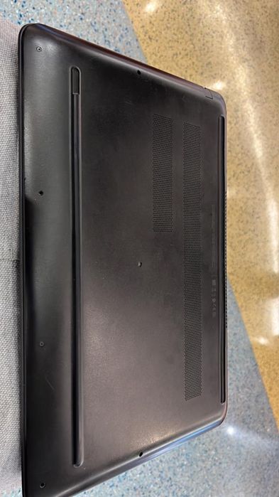 Laptop - BLRBC7IE HP