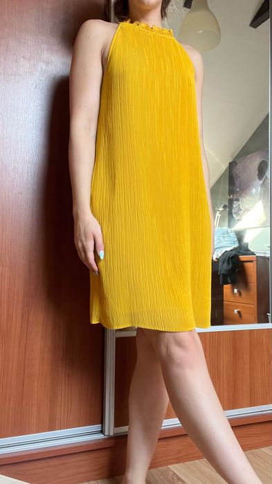 Żółta Sukienka na wesele mango nowa rozmiar s plisowana stan idealny