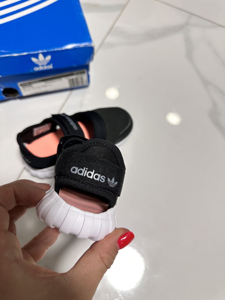 Кроссовки Adidas детские оригинал