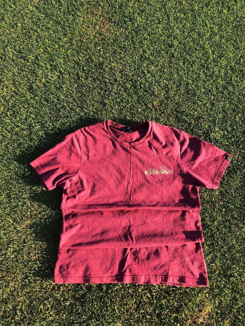 Футболка Ellesse бордового кольору