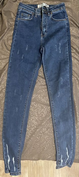Джинси жіночі темно-сині 26 розмір