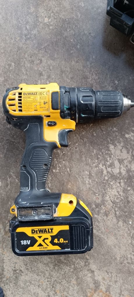 Wkrętarka DeWalt dcd 780 m2