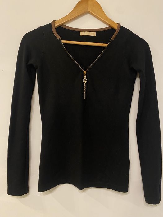 Czarny sweter XS S Memory&Co wiskoza