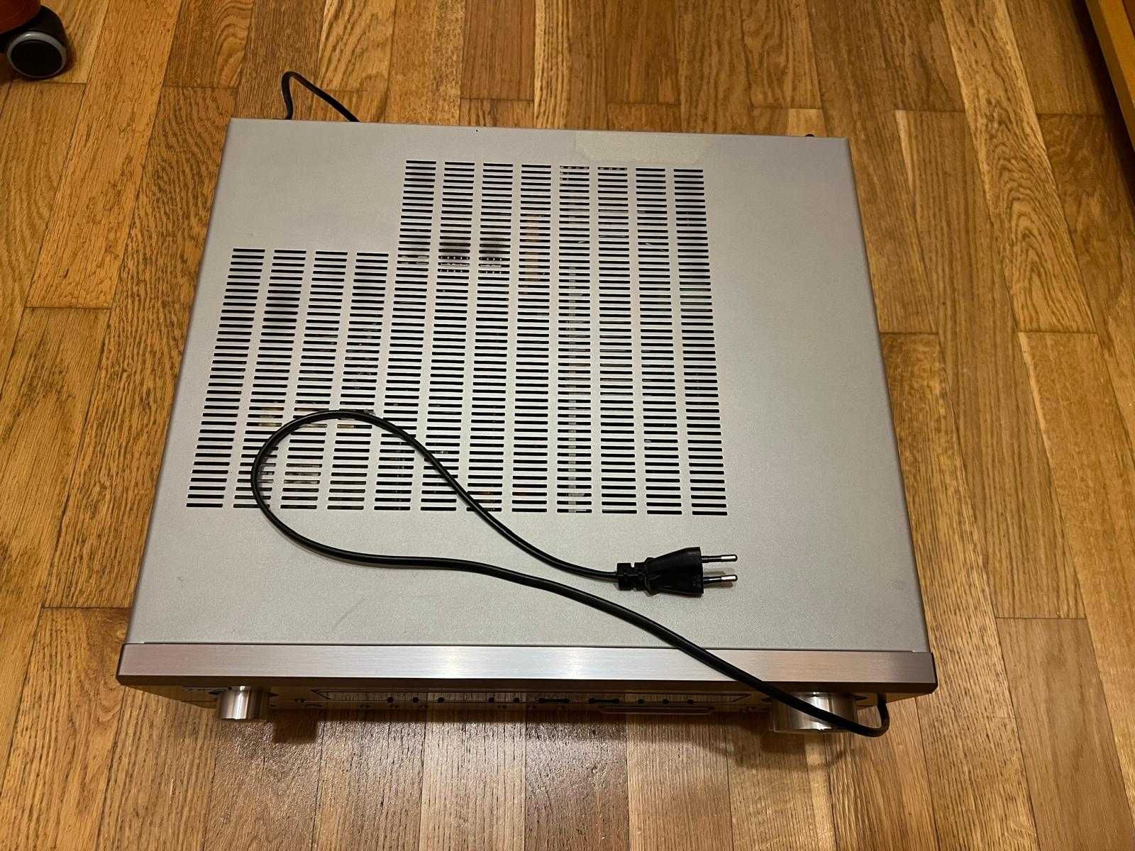 Denon Amplituner AVR-1804 wraz z pilotem