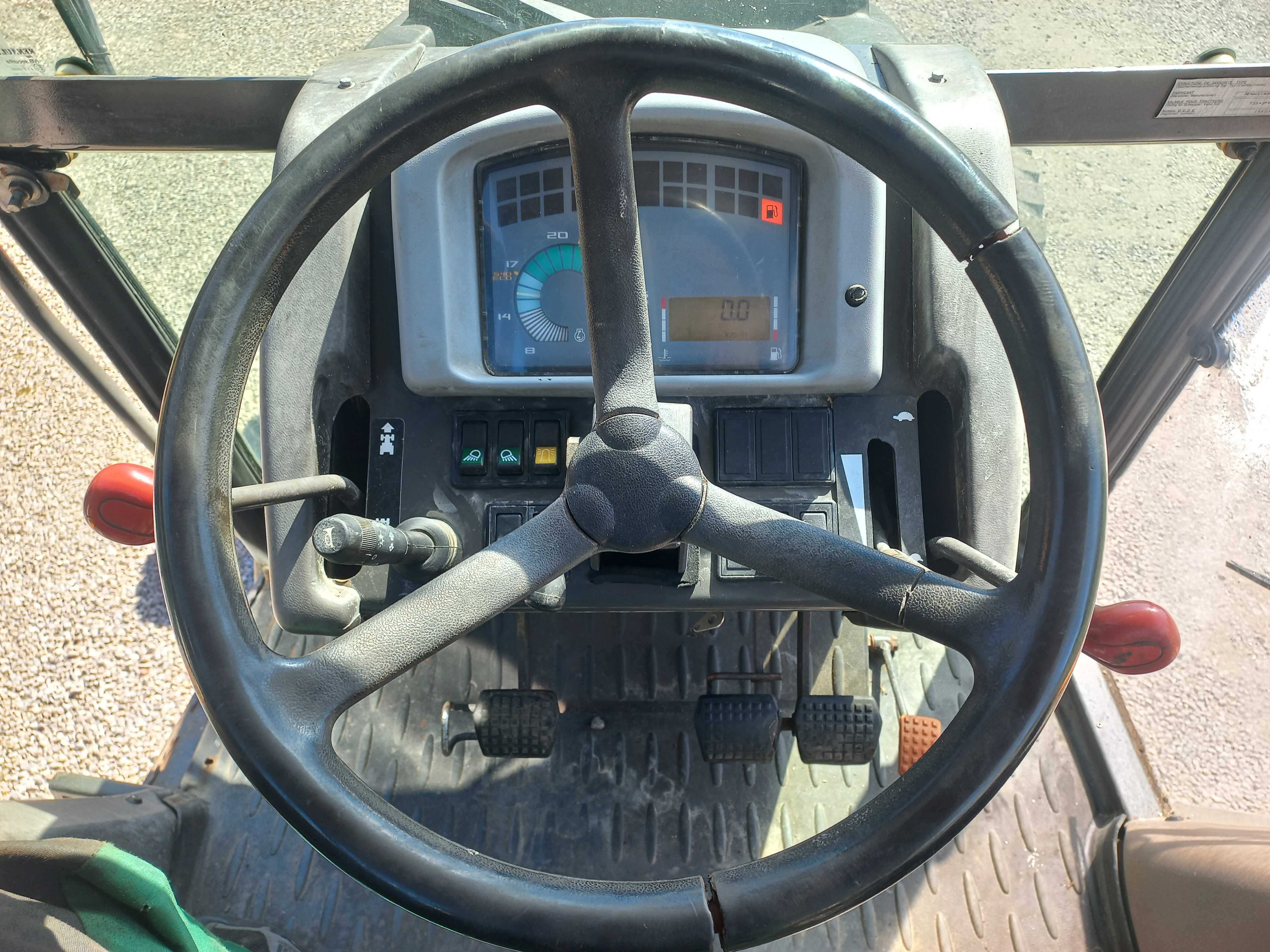 Renault Ergos Claas celtis silnik John Deere Pełzaki do paszowozu