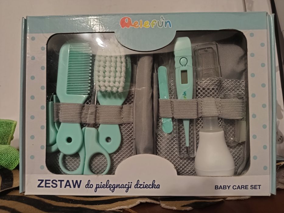 Zestaw akcesoriów do pielęgnacji niemowląt i dzieci