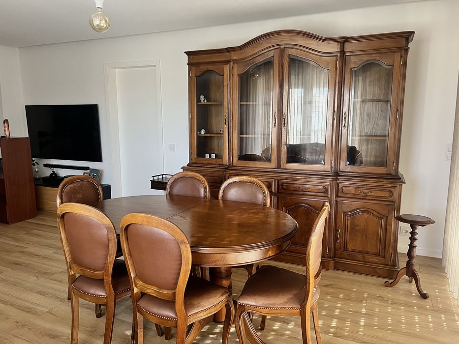 Sala completa - Movel/ Cristaleira + Sofa + Mesa e Cadeiras + Mesa