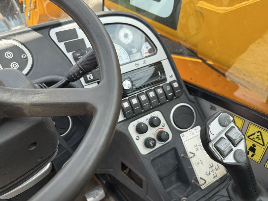 JCB 531-70 Agri Super 2009р маніту