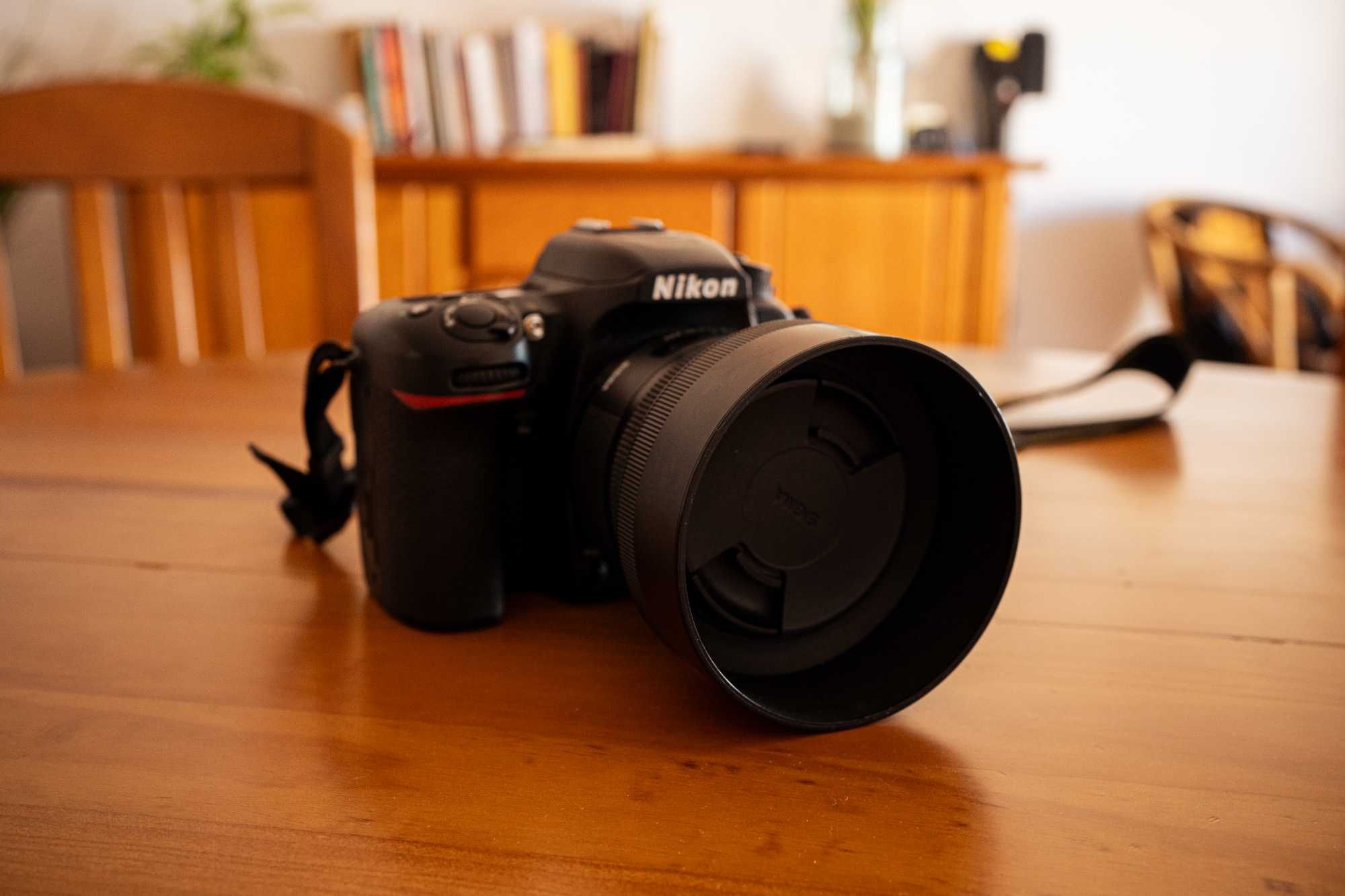 Pack Profissional Nikon D7500 + Sigma 30mm f/1.4 ART + Extras