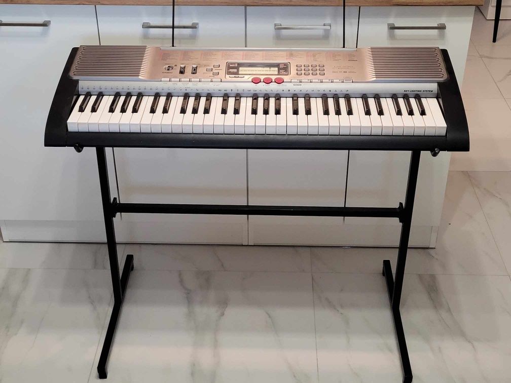 Casio LK-230 keyboard + stelaż