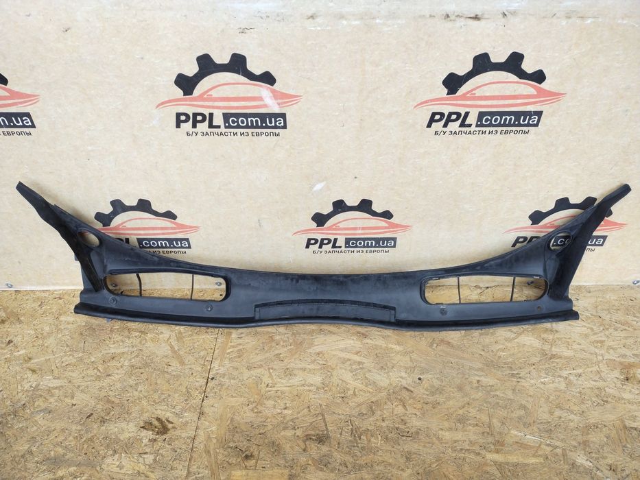 Ford Transit Tourneo Connect Mk2 13-21 Жабо пластик под лобовое стекло