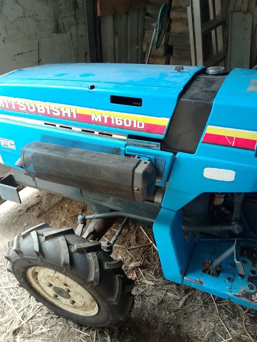 Vendo trator Mitsubishi MT1601D