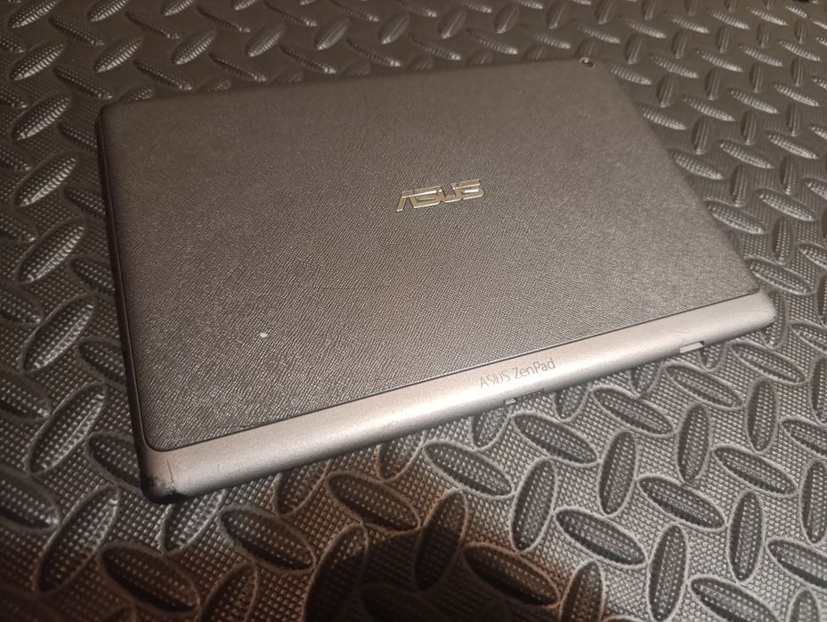 Планшет. Asus zenpad10.