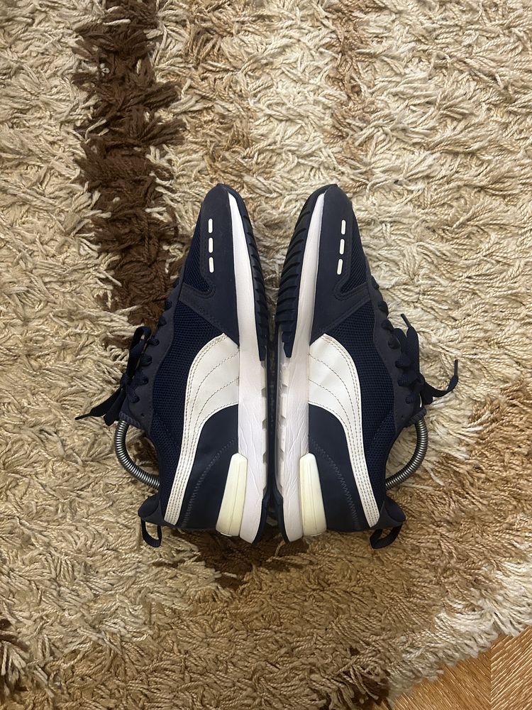 Взуття/кросівки Puma R78,STrunner,ignite,smash,suede,club,розмір42(27)