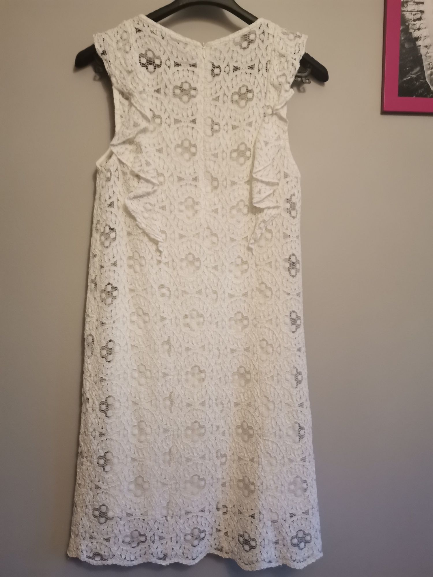 Biała koronkowa sukienka r. M