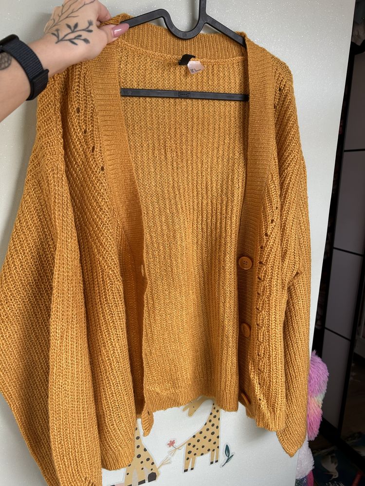 Musztardowy sweter H&M 36 ażurowy