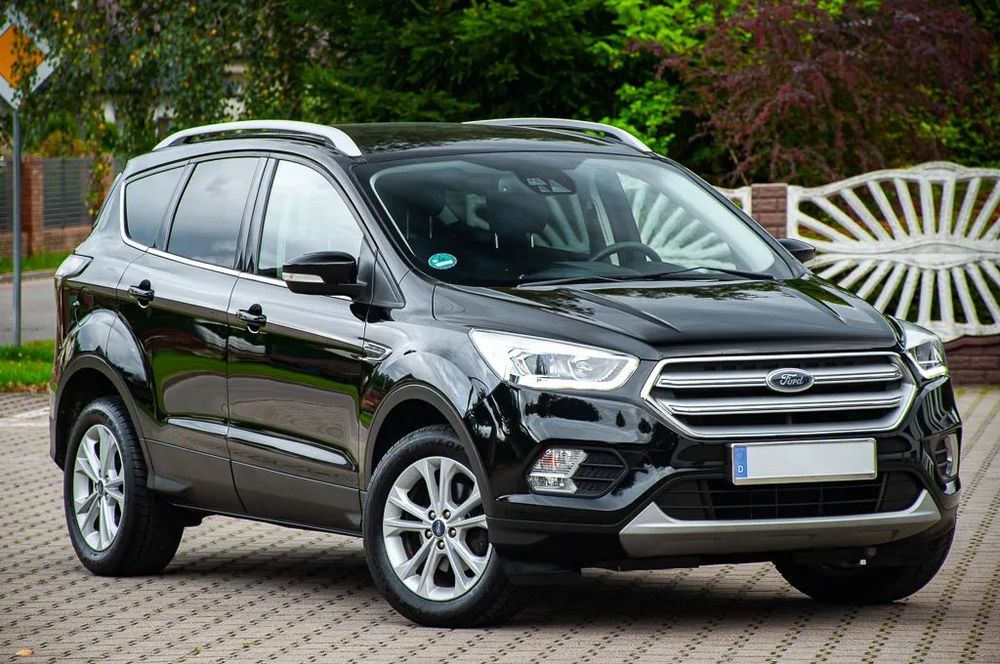 Ford Kuga Piękna 1.5 Benzyna Lift Benzyna z Niemiec