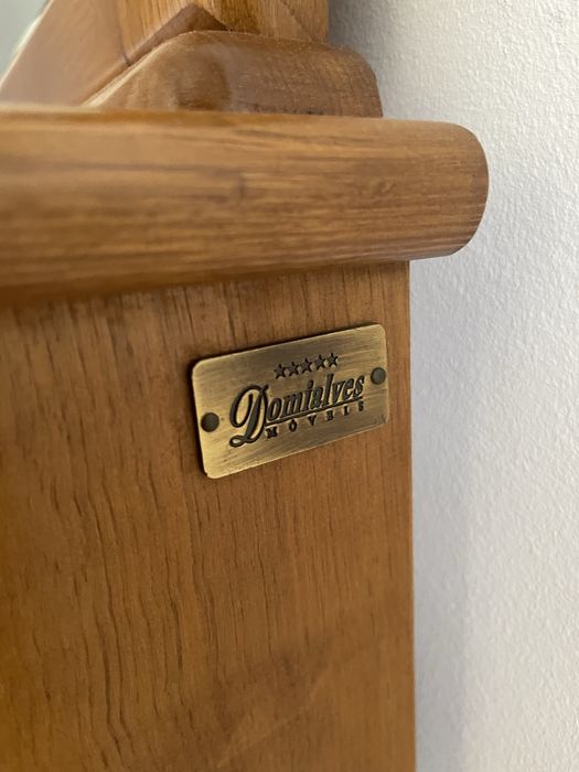 Vendo estrutura cama + colchao + 2 mesas de cabeceira + comoda