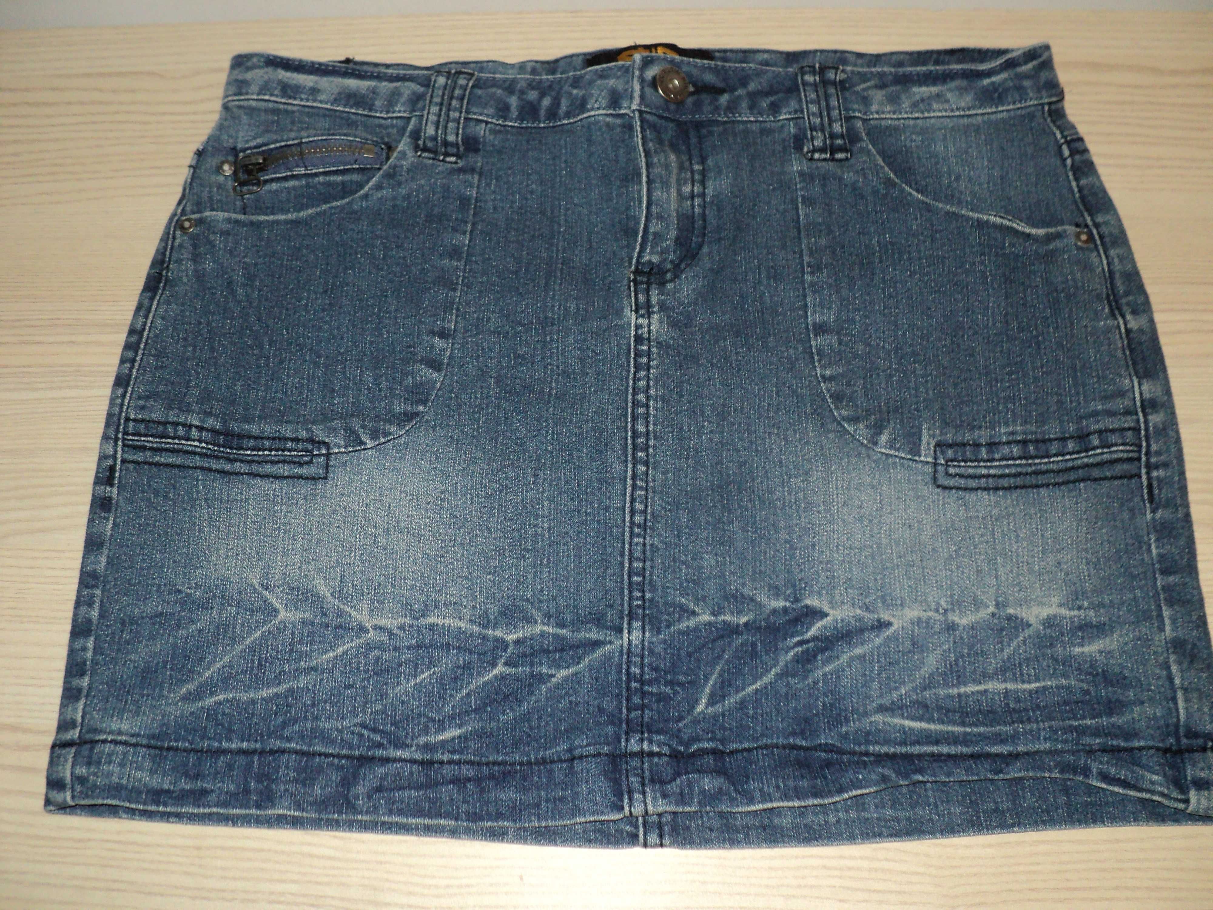 Spódnica jeansowa roz. 40 L