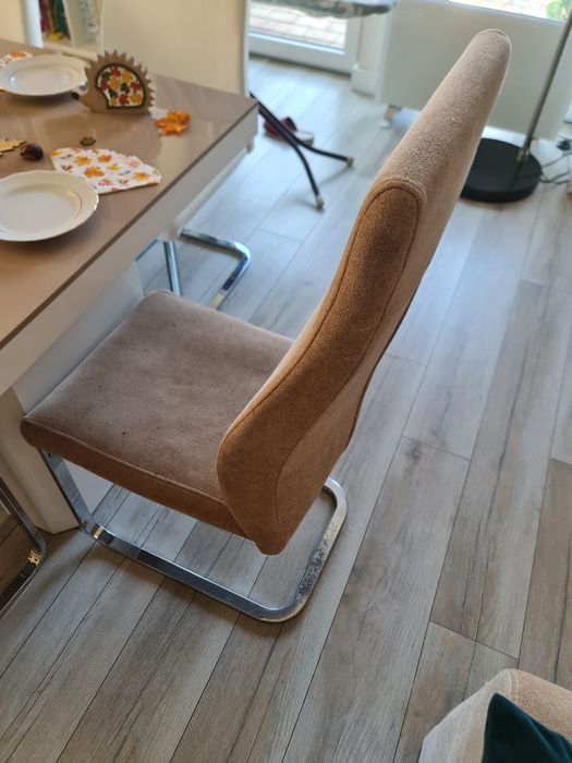 10 krzeseł stołowych