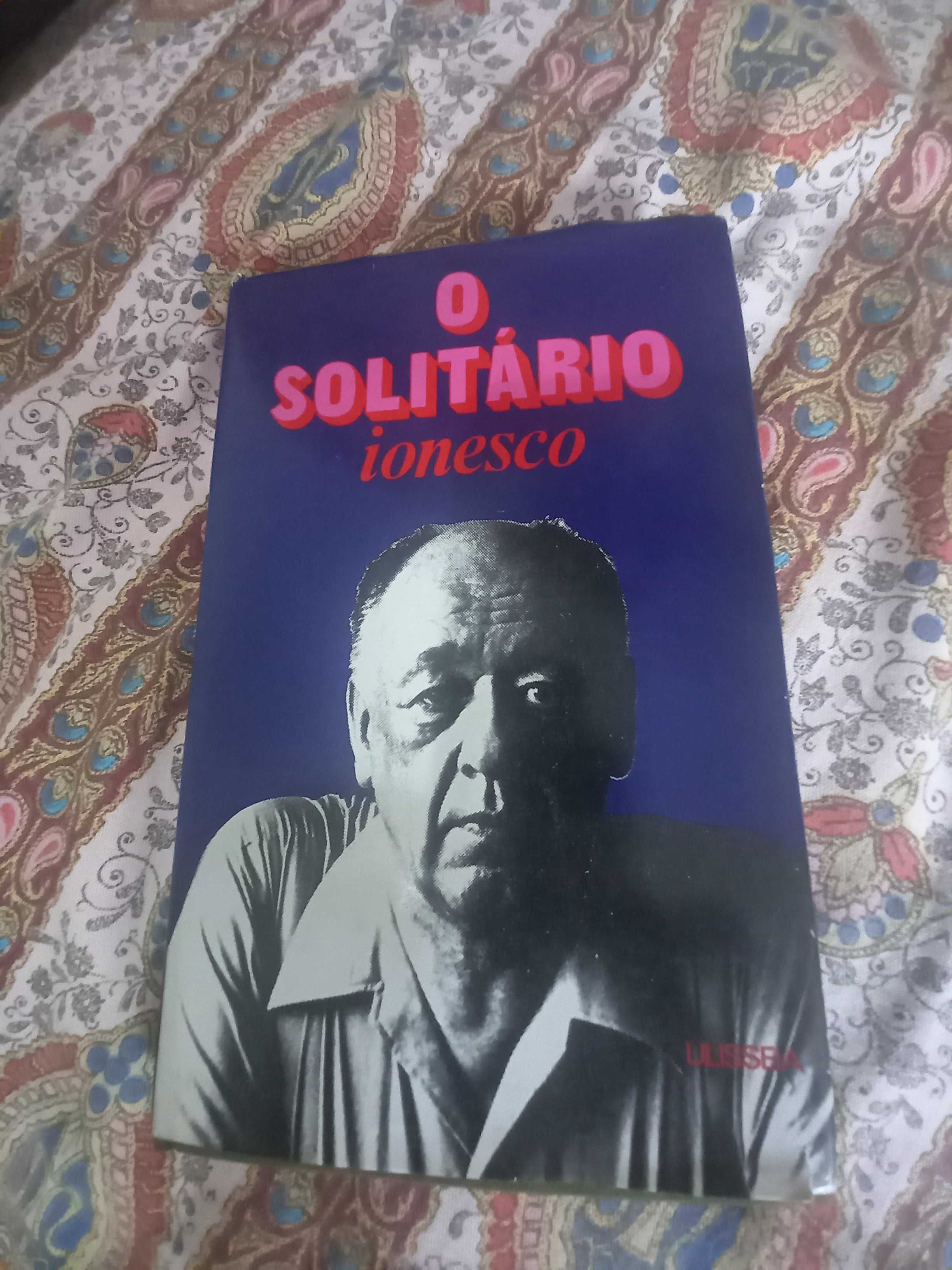 Ionesco O Solitário tradução de Luiza Neto Jorge Ulisseia capa dupla