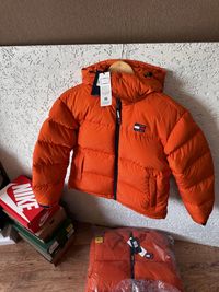Пуховик Tommy Jeans Alaska Оригінал - S, M помаранчевий