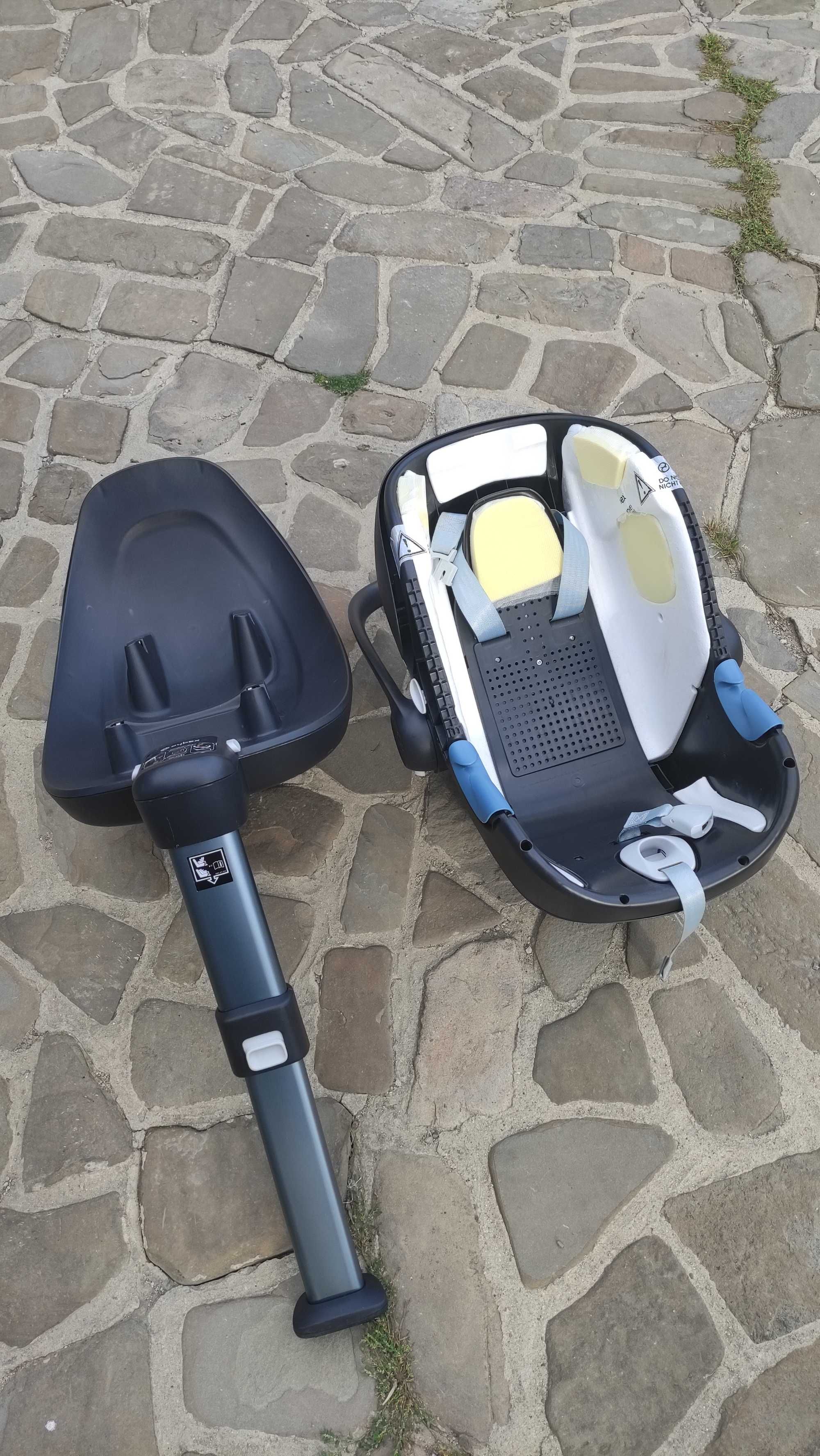Fotelik Cybex Anton M I-Size + baza isofix + adaptery